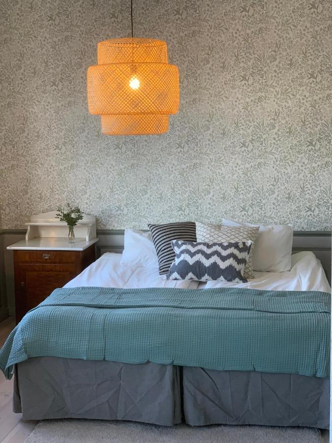 בורגהולם Rosenfors Herrgard B&B מראה חיצוני תמונה