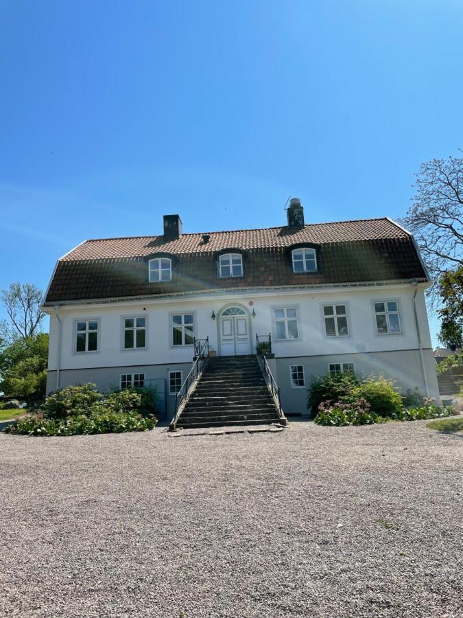 בורגהולם Rosenfors Herrgard B&B מראה חיצוני תמונה