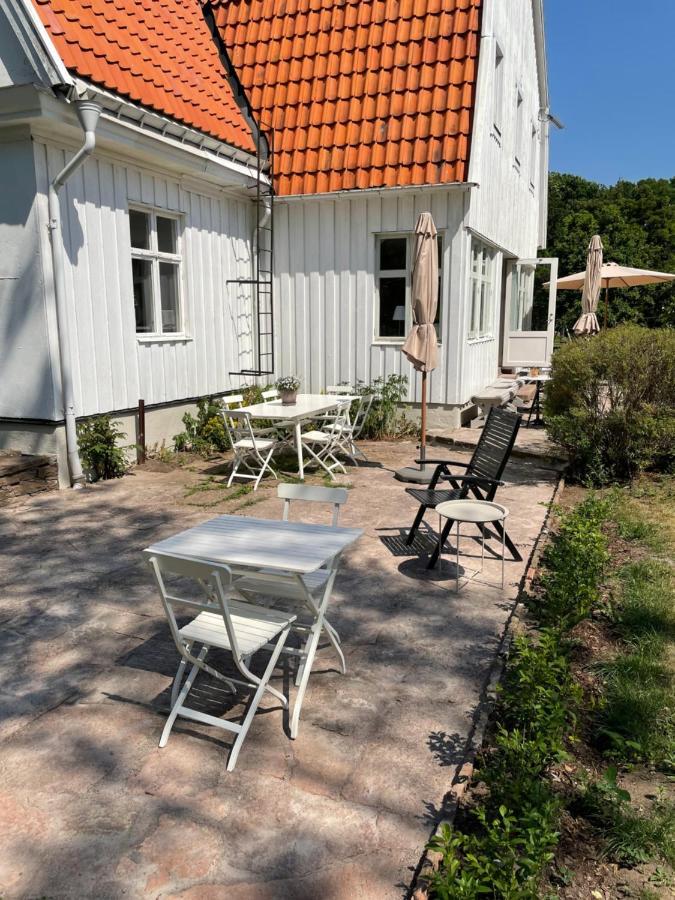 בורגהולם Rosenfors Herrgard B&B מראה חיצוני תמונה
